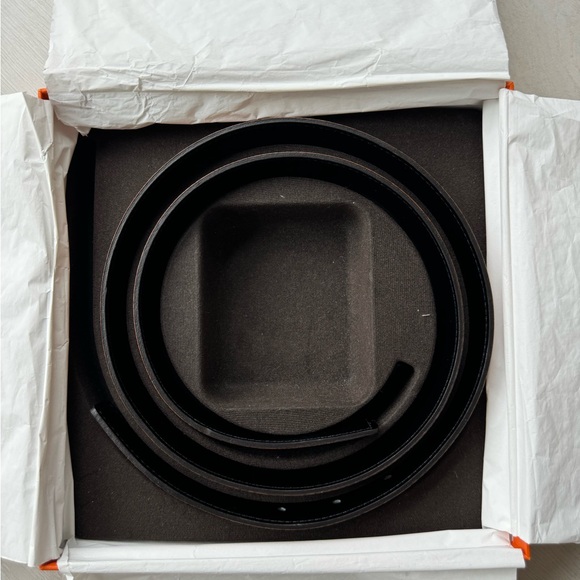 Hermès Reversible Togo Leather Strap Belt Black / Tan 95 cm - Picture 4 of 14